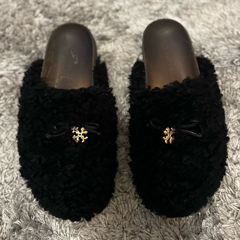 Tory Charm Mammouth Shearling Mules